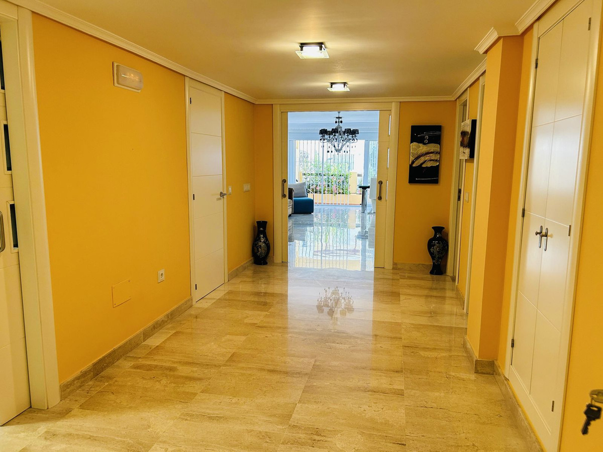 Appartement te koop in Elviria | 2 slaapkamers H5406424