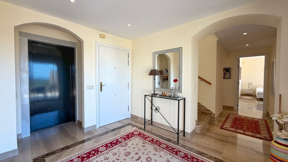 Penthouse Duplex te koop in Elviria | 4 slaapkamers H5407240