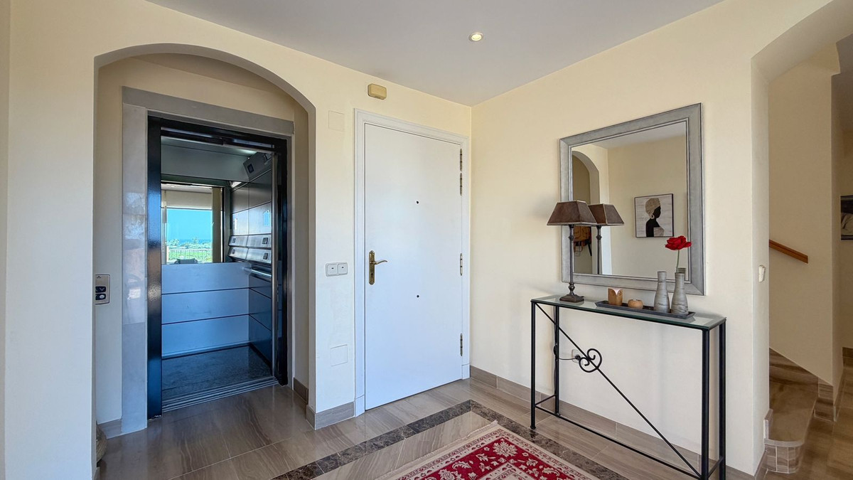 Penthouse Duplex te koop in Elviria | 4 slaapkamers H5407240