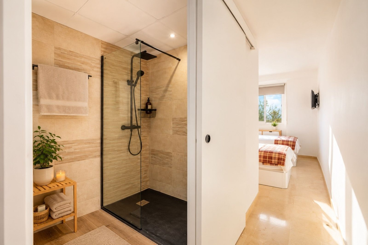 Appartement te koop in Elviria | 2 slaapkamers H5412304