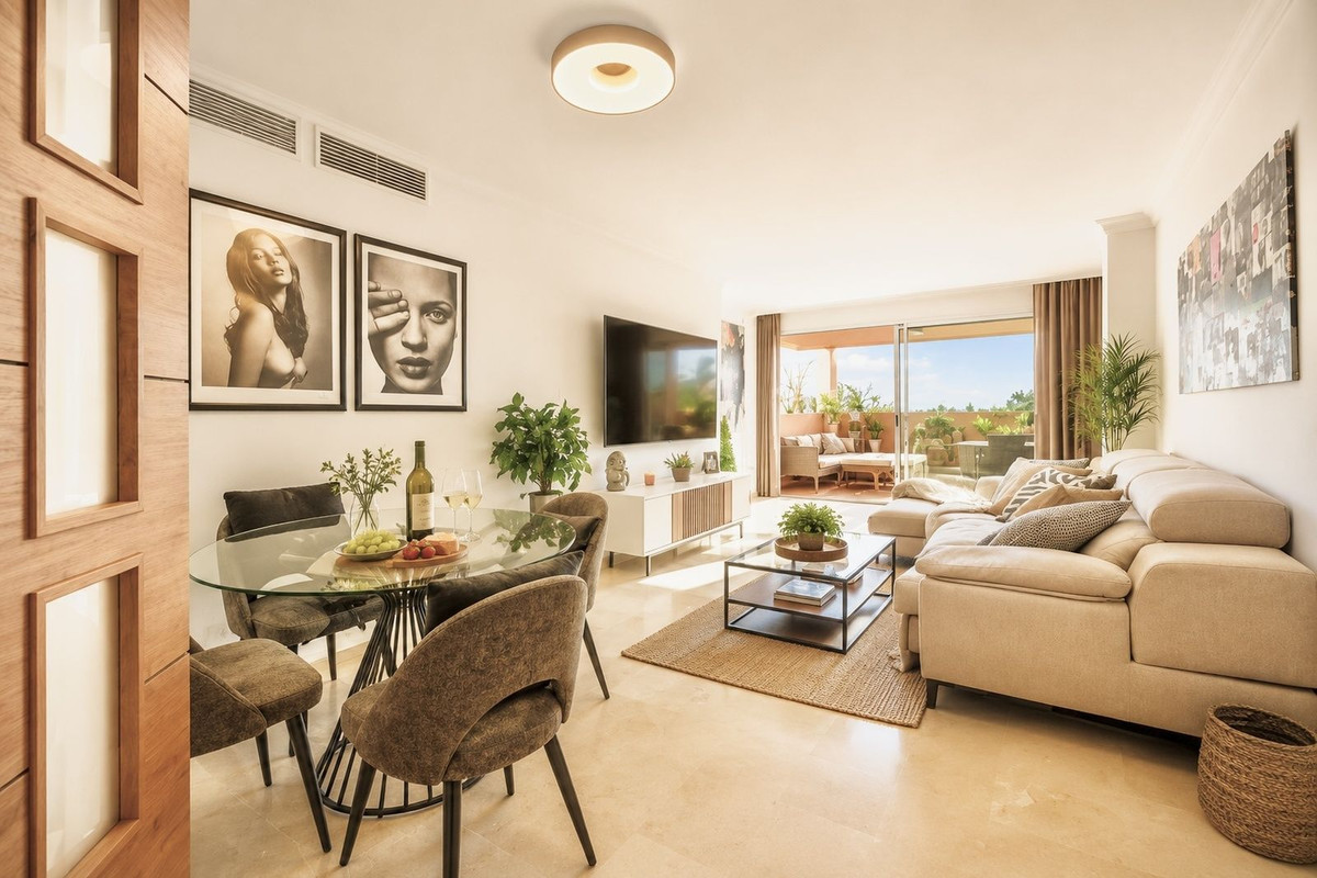 Appartement te koop in Elviria | 2 slaapkamers H5412304