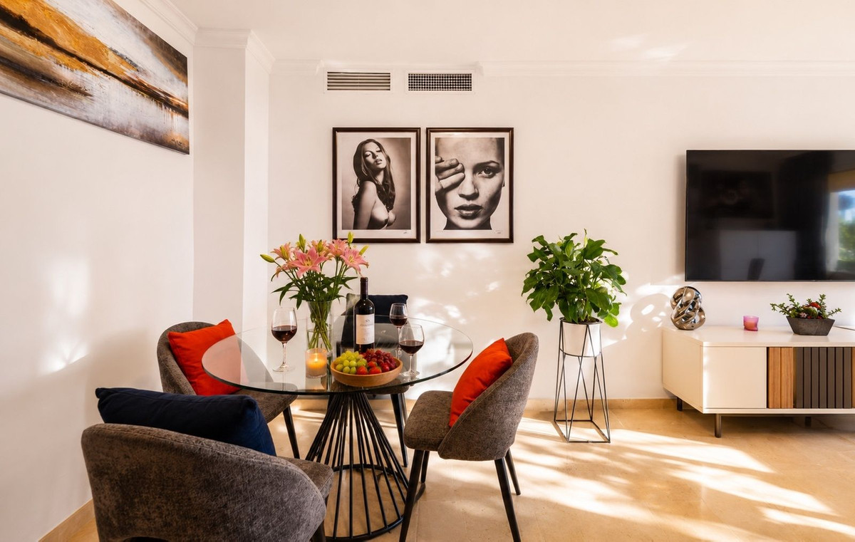 Appartement te koop in Elviria | 2 slaapkamers H5412304