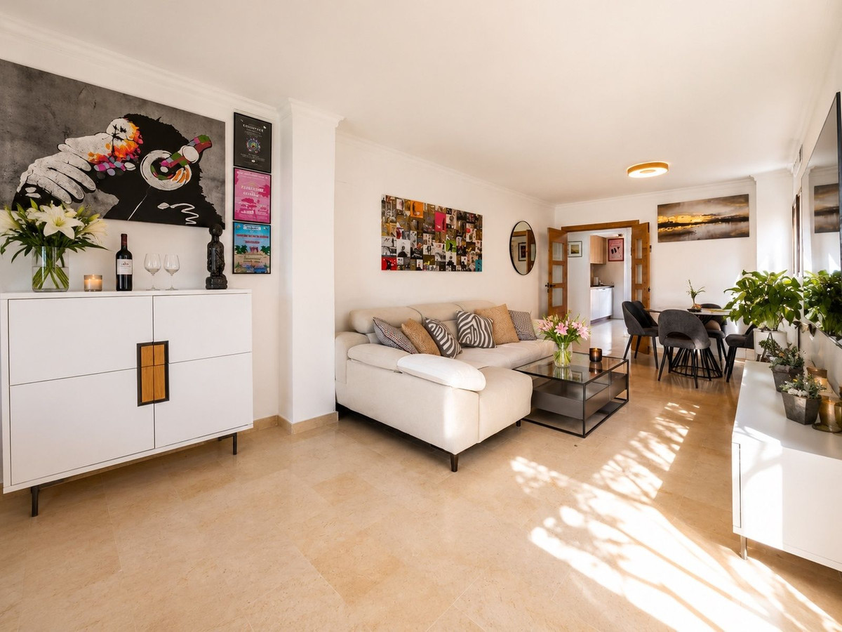 Appartement te koop in Elviria | 2 slaapkamers H5412304