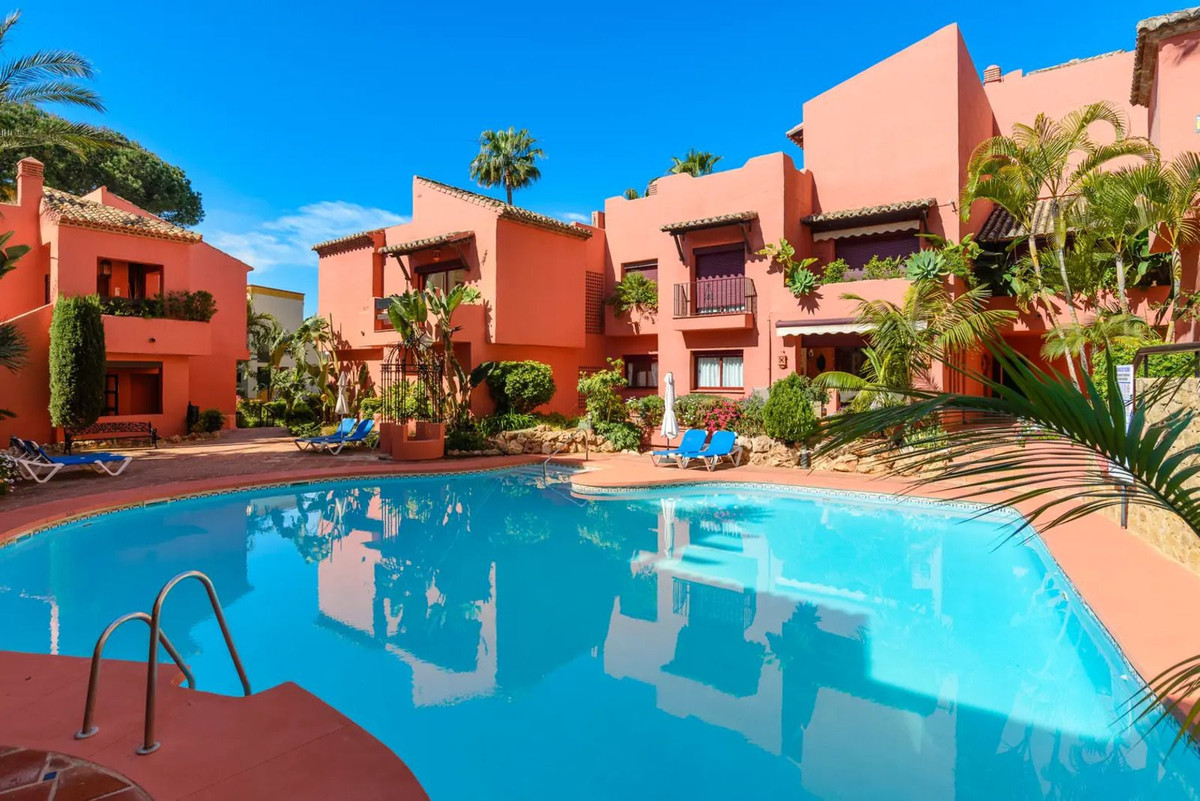 Appartement te koop in Elviria | 2 slaapkamers H5412343