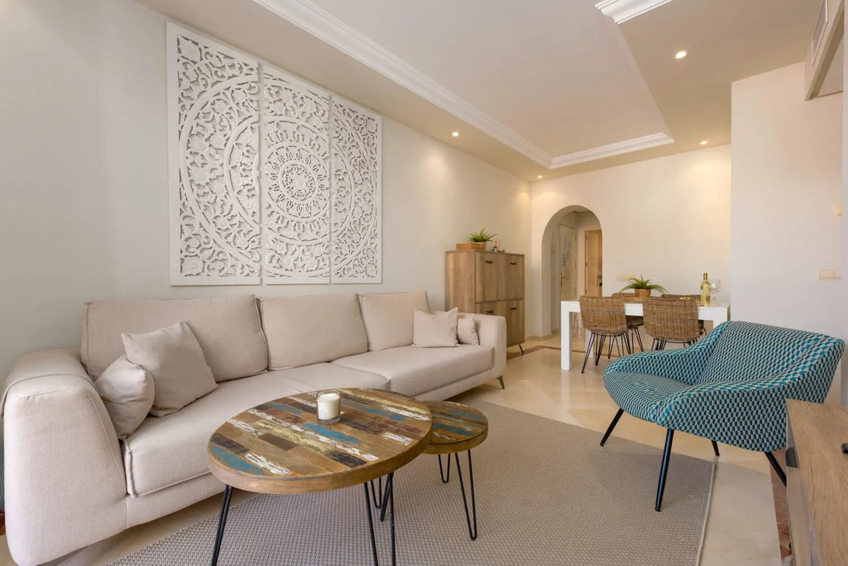Appartement te koop in Elviria | 2 slaapkamers H5412343