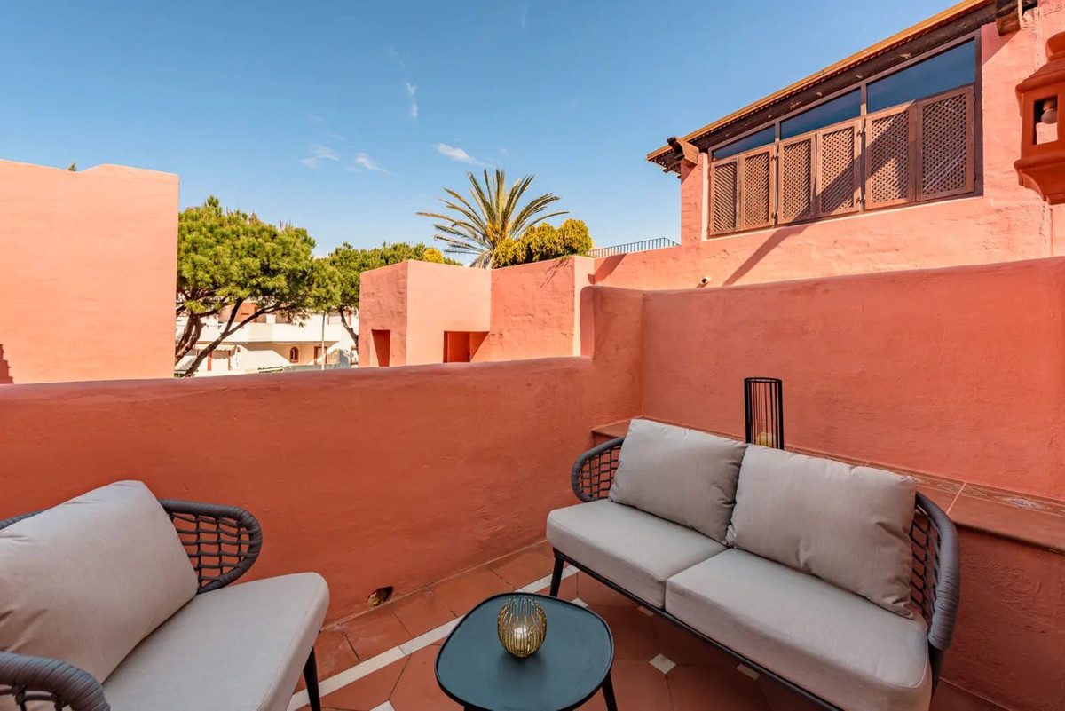 Appartement te koop in Elviria | 2 slaapkamers H5412343