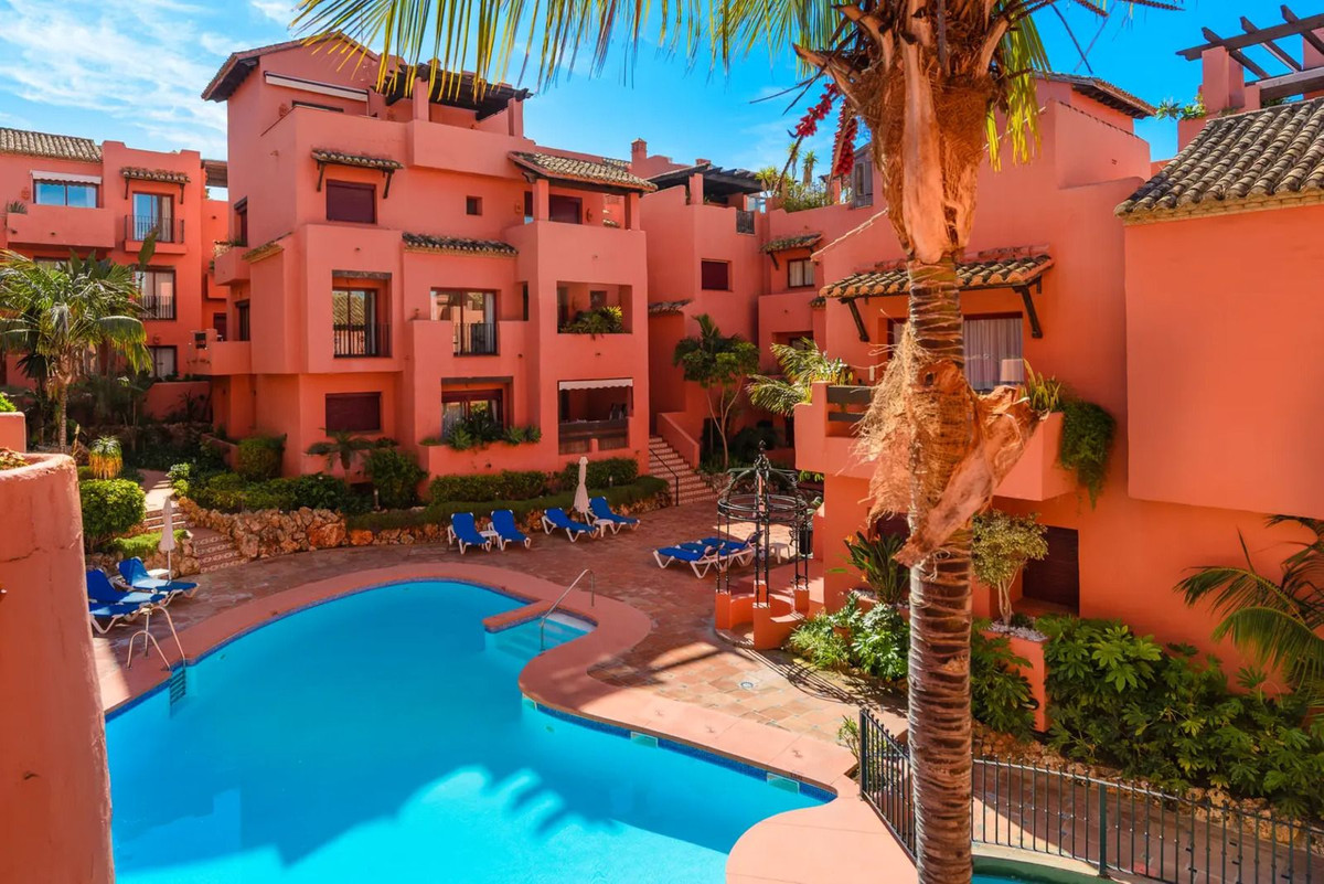 Appartement te koop in Elviria | 2 slaapkamers H5412343