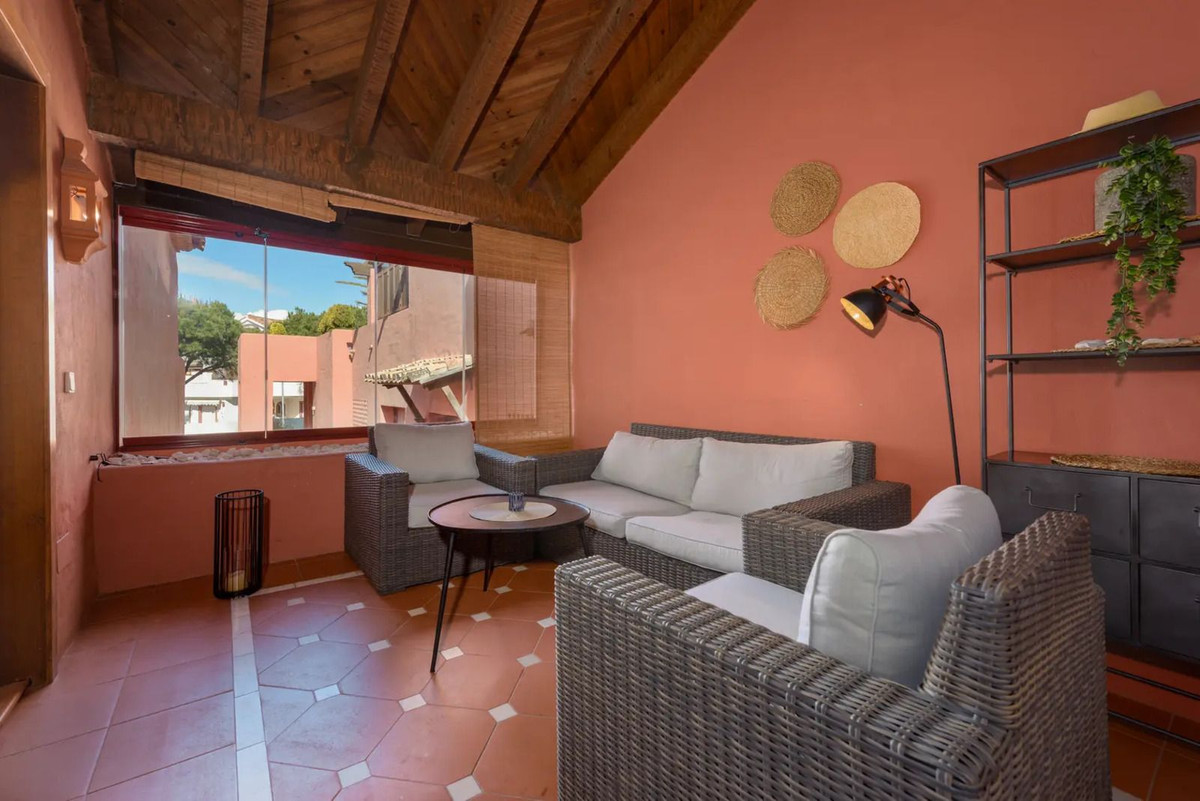 Appartement te koop in Elviria | 2 slaapkamers H5412343
