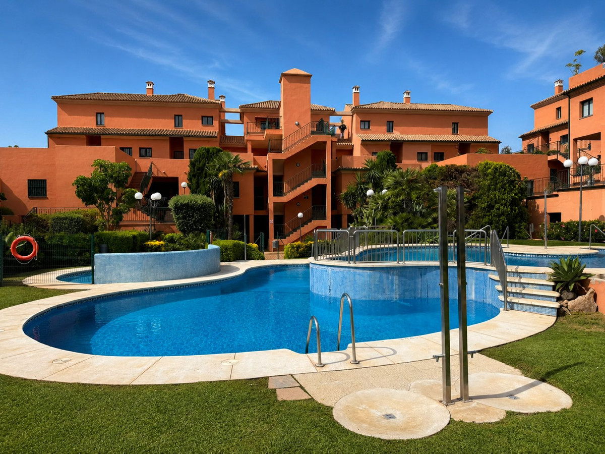 Appartement te koop in Elviria | 2 slaapkamers H5421196