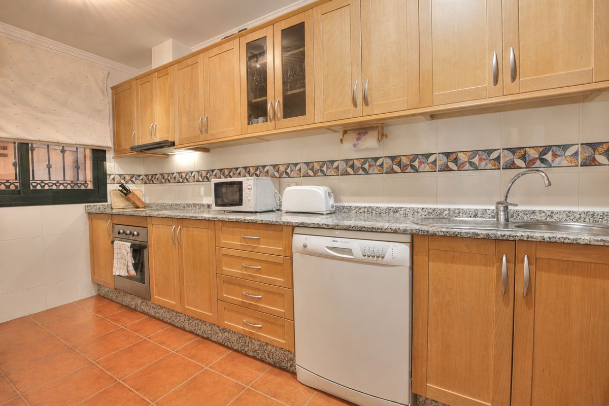 Appartement te koop in Elviria | 2 slaapkamers H5421196