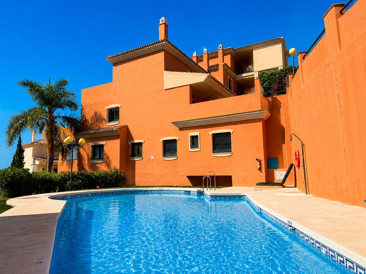 Appartement te koop in Elviria | 2 slaapkamers H5421196