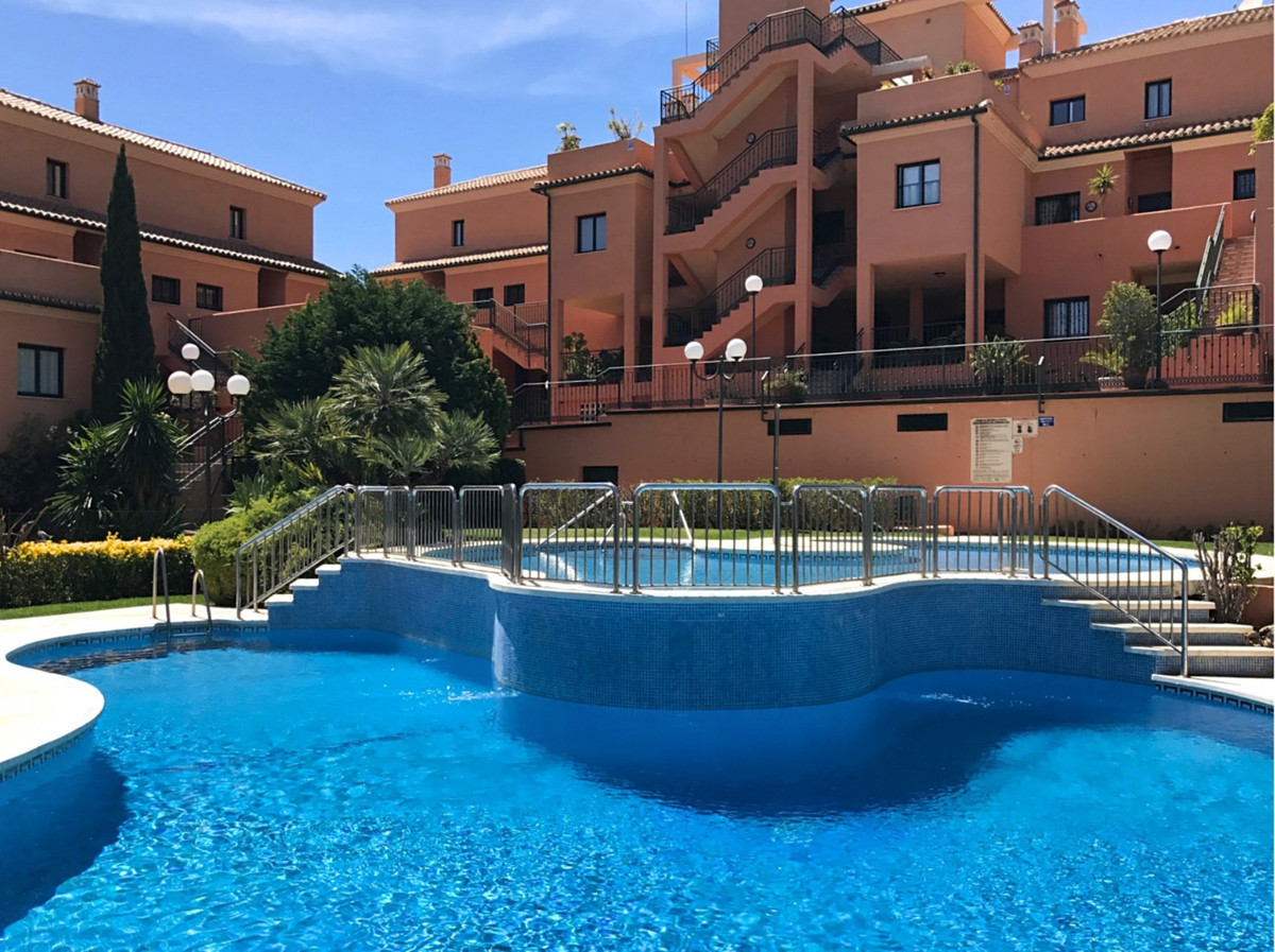 Appartement te koop in Elviria | 2 slaapkamers H5421196