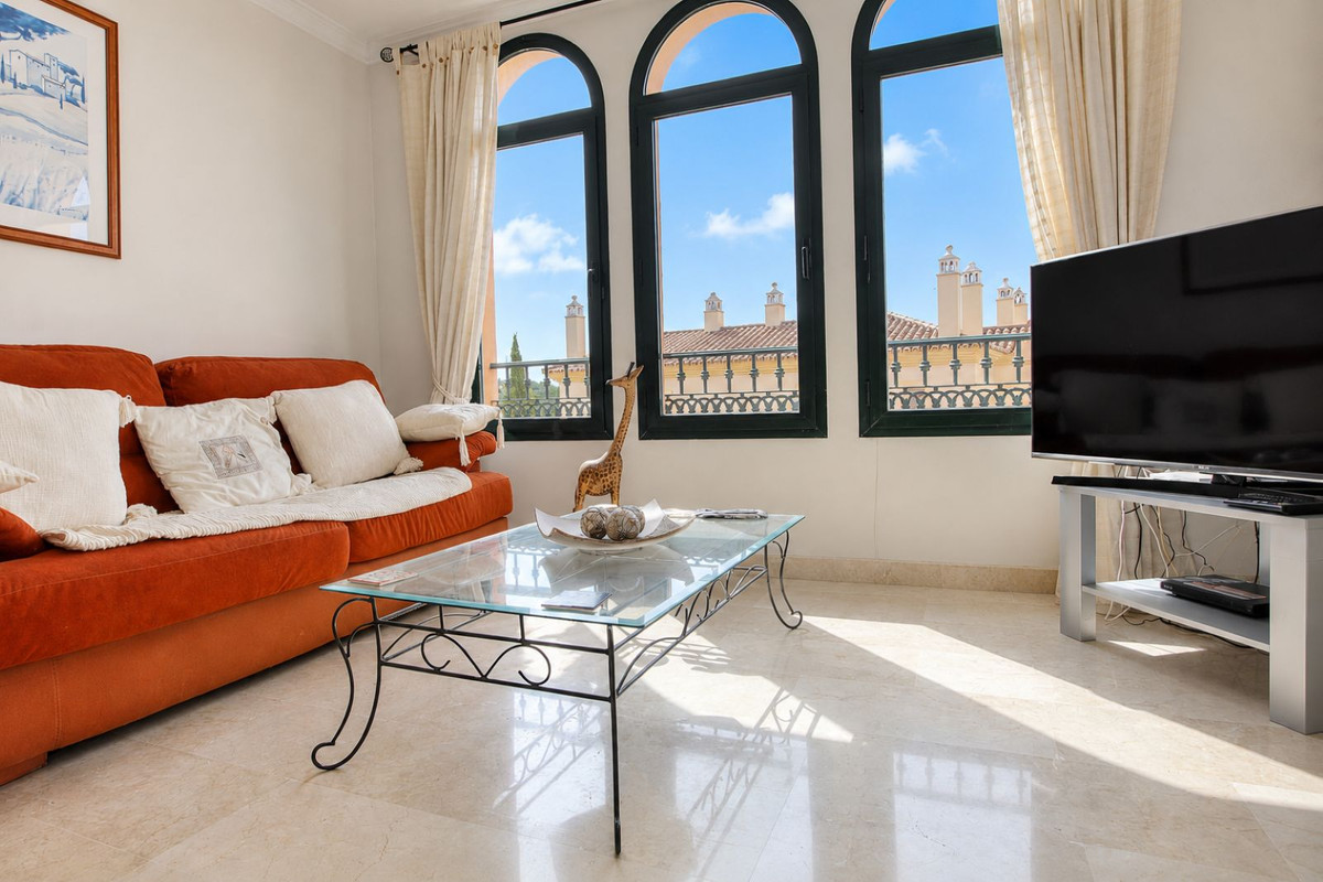 Appartement te koop in Elviria | 2 slaapkamers H5421196