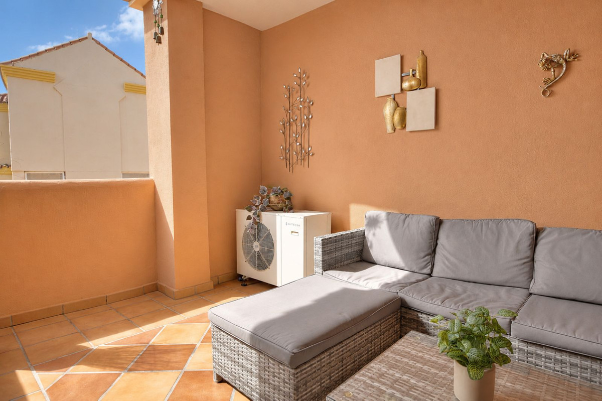 Appartement te koop in Elviria | 2 slaapkamers H5421196
