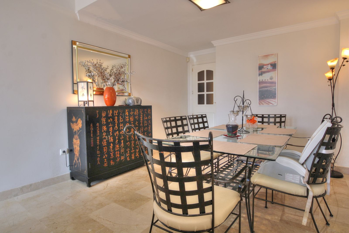 Appartement te koop in Elviria | 2 slaapkamers H5421196