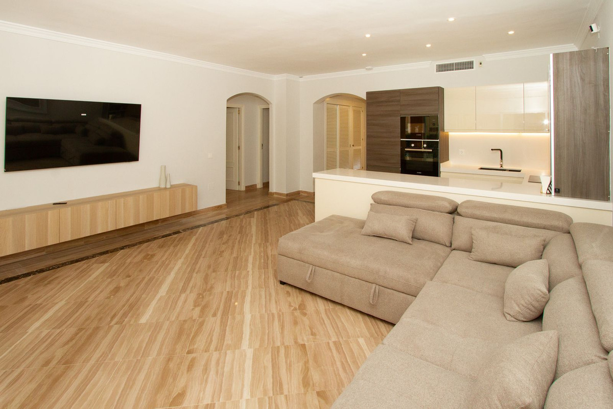 Finca - Cortijo te koop in Elviria | 3 slaapkamers H5422522
