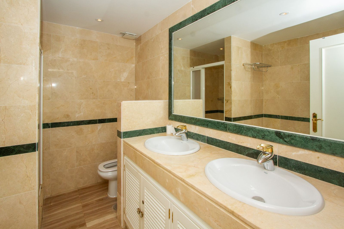 Finca - Cortijo te koop in Elviria | 3 slaapkamers H5422522