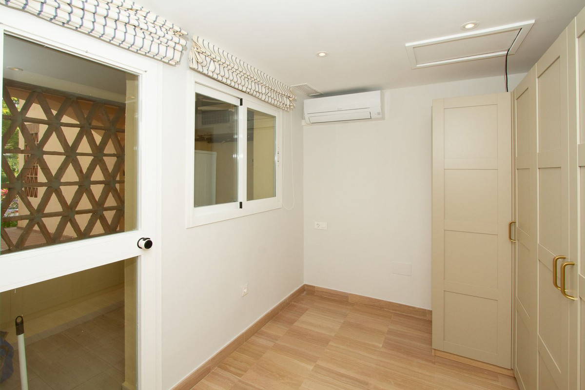 Finca - Cortijo te koop in Elviria | 3 slaapkamers H5422522