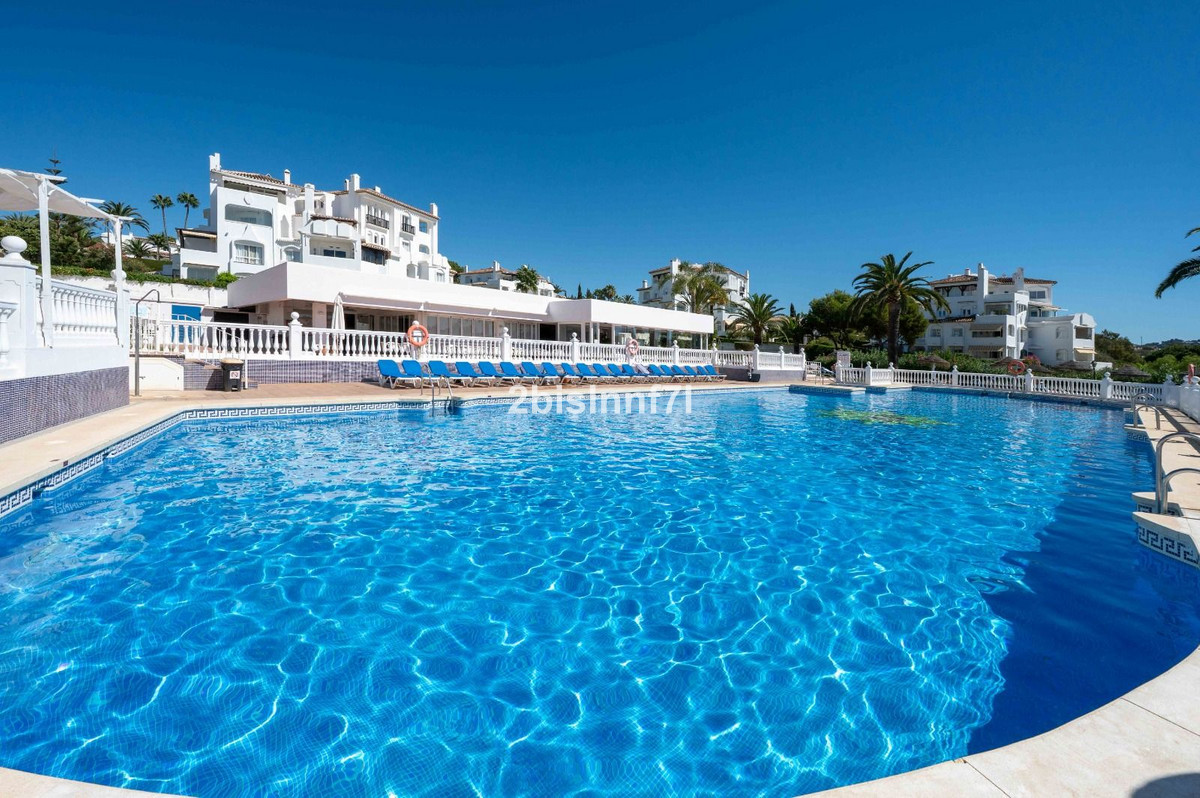 Appartement te koop in Elviria | 3 slaapkamers H5430472