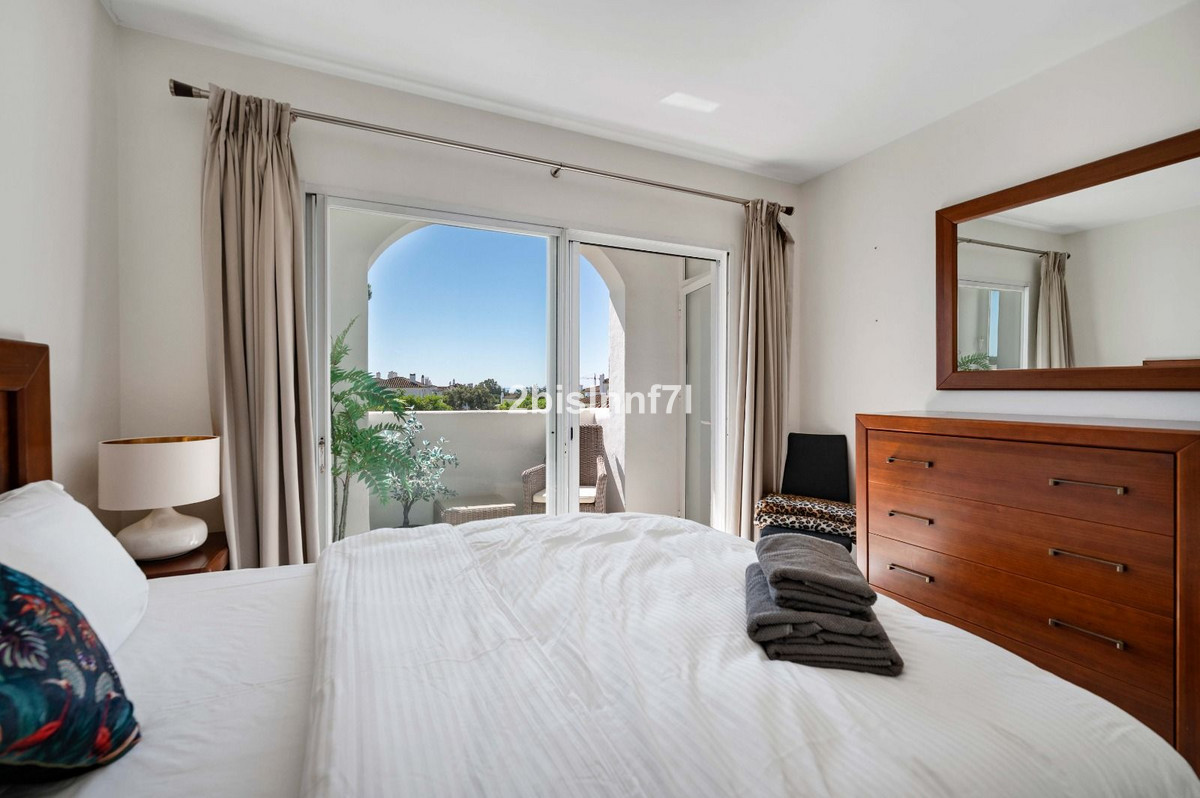 Appartement te koop in Elviria | 3 slaapkamers H5430472