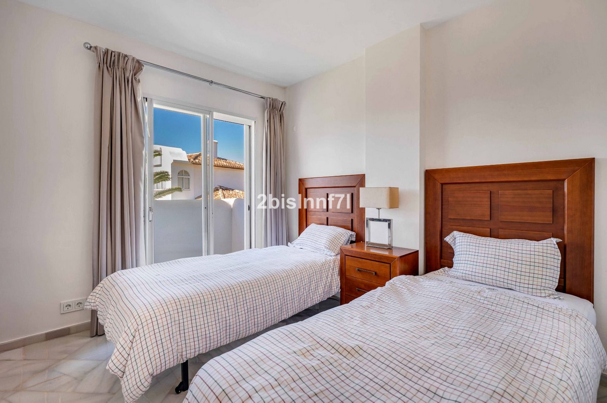 Appartement te koop in Elviria | 3 slaapkamers H5430472