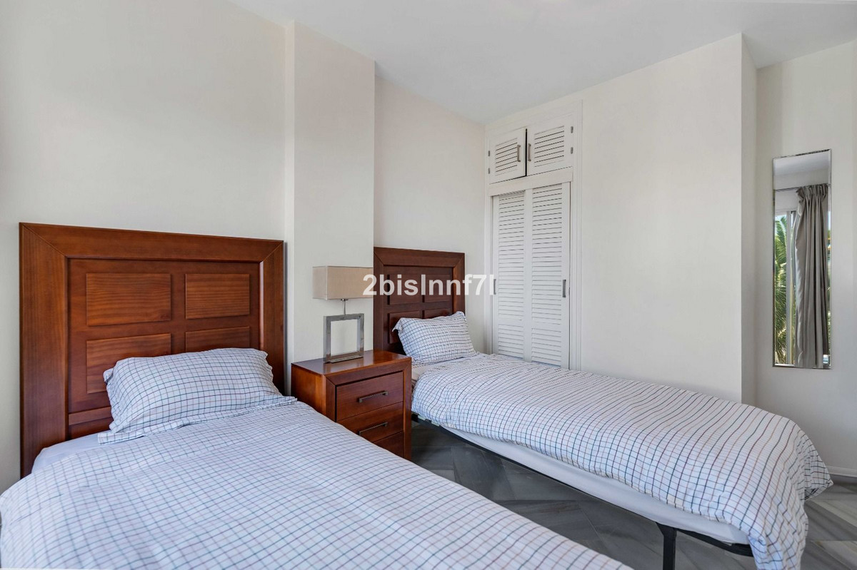 Appartement te koop in Elviria | 3 slaapkamers H5430472