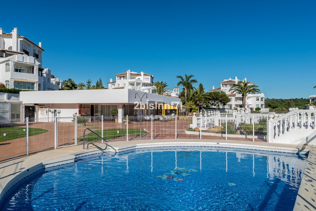 Appartement te koop in Elviria | 3 slaapkamers H5430472