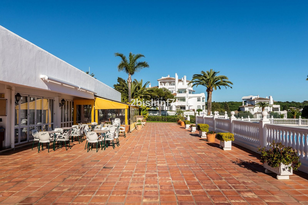 Appartement te koop in Elviria | 3 slaapkamers H5430472