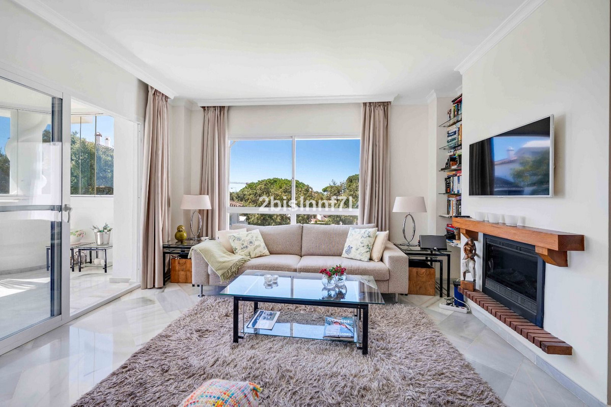 Appartement te koop in Elviria | 3 slaapkamers H5430472