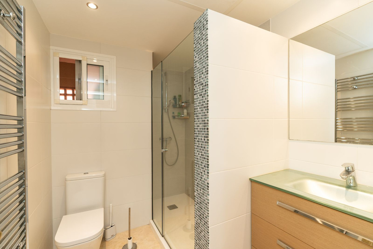 Appartement te koop in Elviria | 3 slaapkamers H5433295