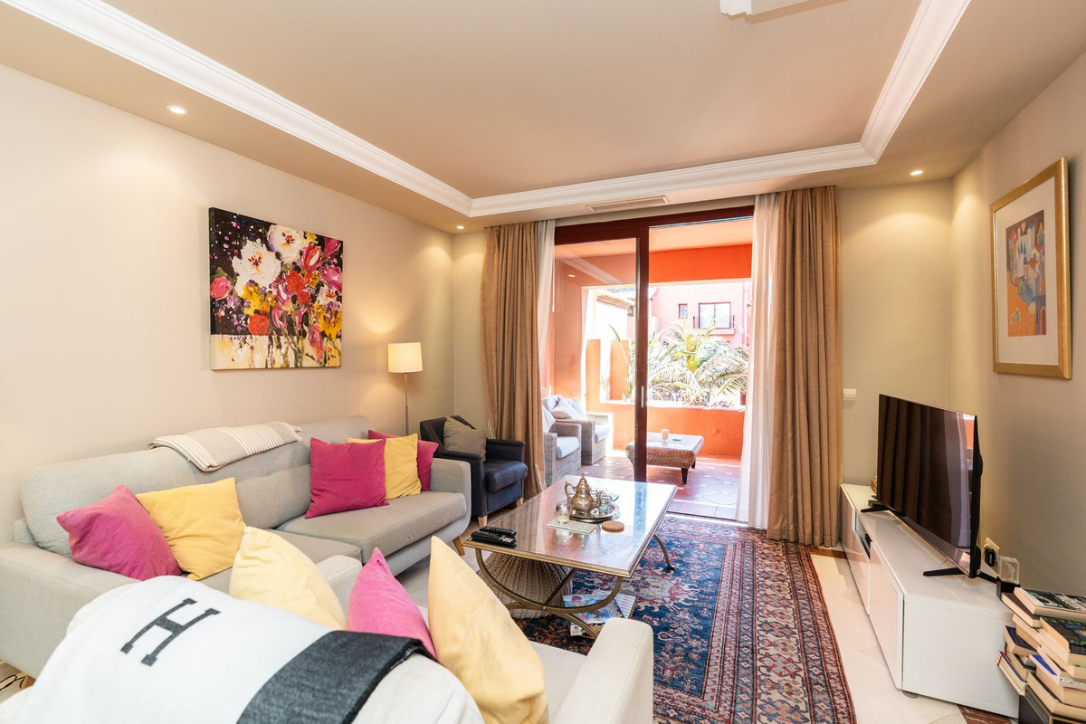 Appartement te koop in Elviria | 3 slaapkamers H5433295