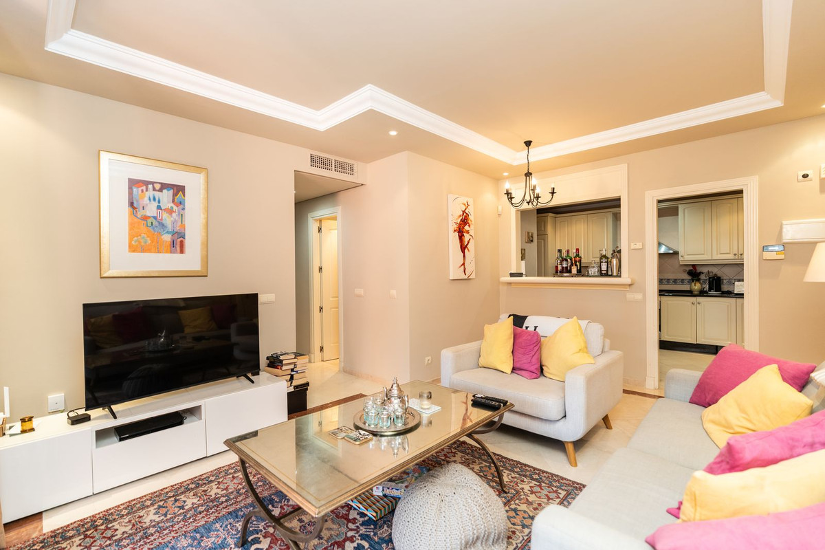 Appartement te koop in Elviria | 3 slaapkamers H5433295