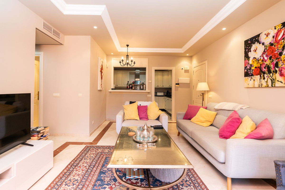 Appartement te koop in Elviria | 3 slaapkamers H5433295