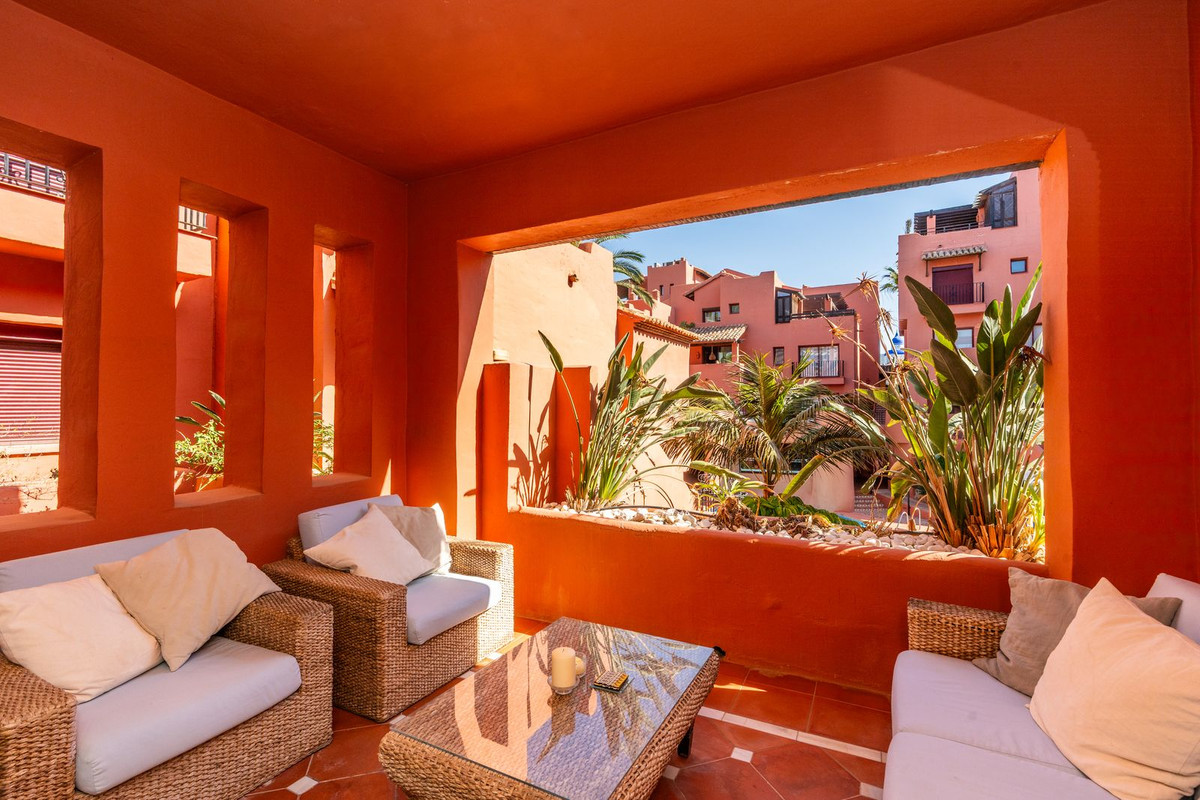 Appartement te koop in Elviria | 3 slaapkamers H5433295