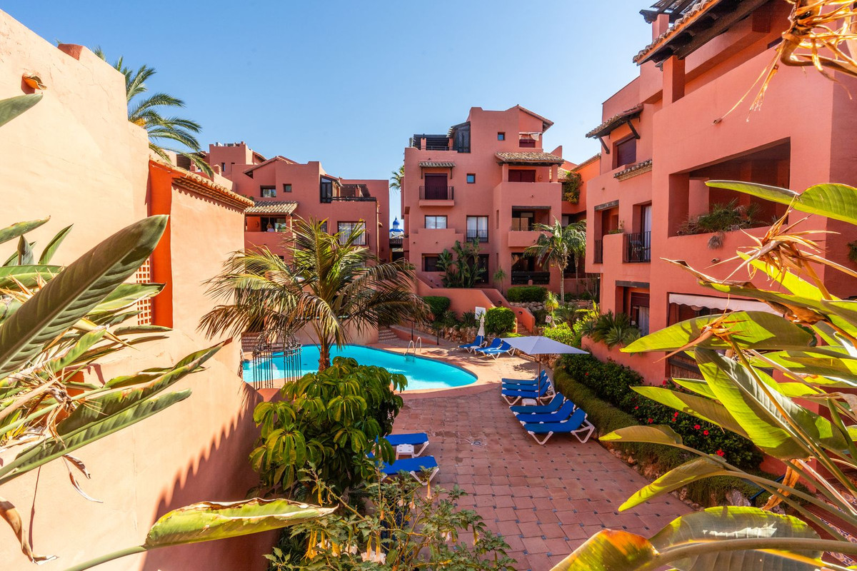 Appartement te koop in Elviria | 3 slaapkamers H5433295