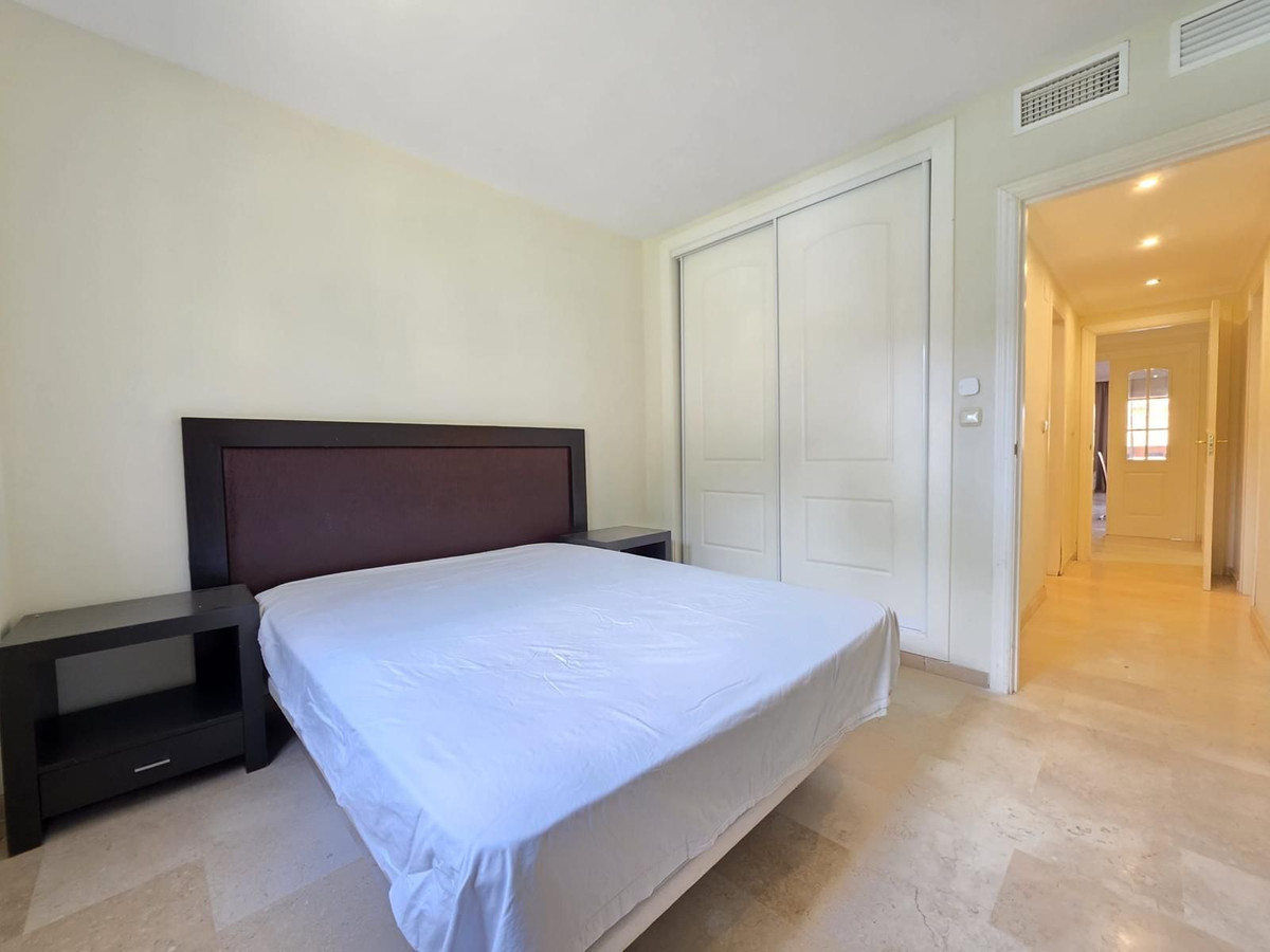 Appartement te koop in Elviria | 3 slaapkamers H5433901