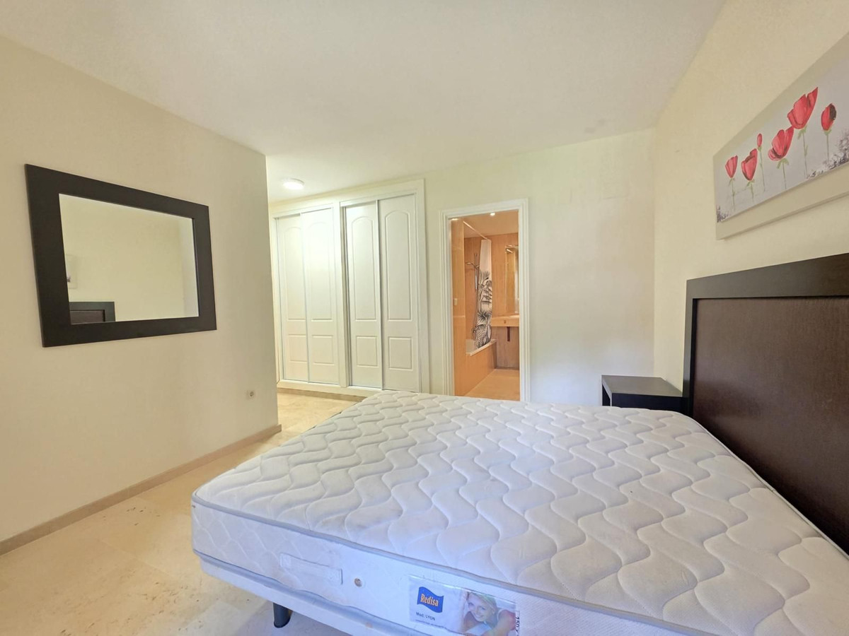 Appartement te koop in Elviria | 3 slaapkamers H5433901