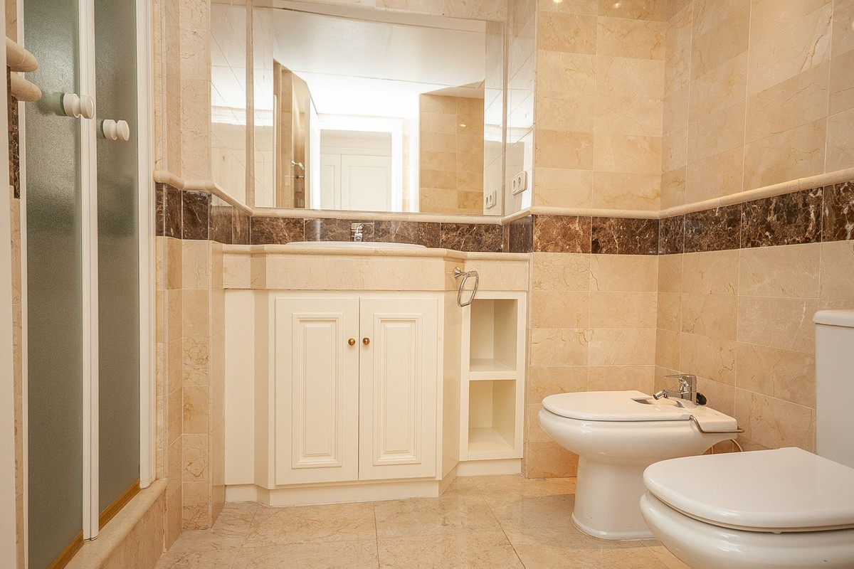 Appartement te koop in Elviria | 3 slaapkamers H5438512