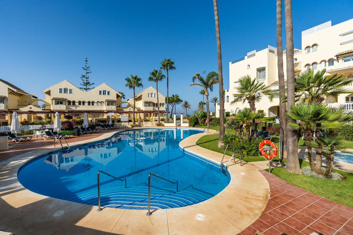 Appartement te koop in Elviria | 2 slaapkamers H5448259