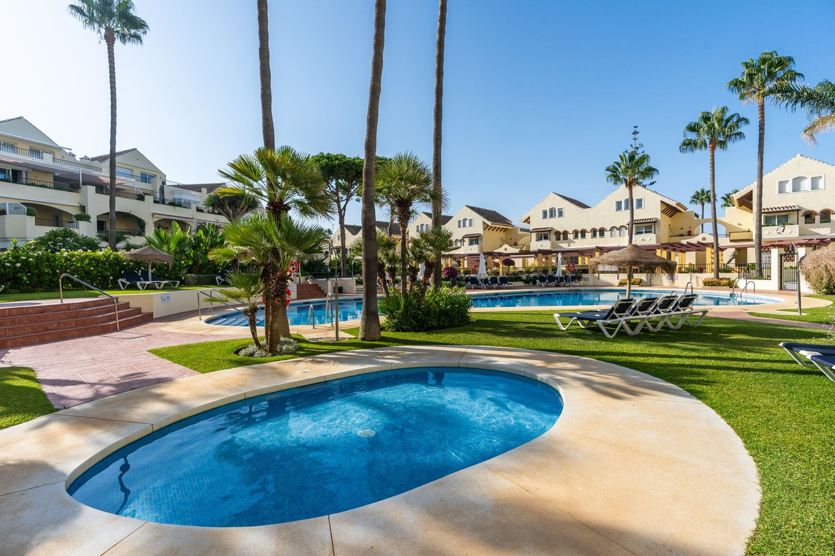 Appartement te koop in Elviria | 2 slaapkamers H5448259