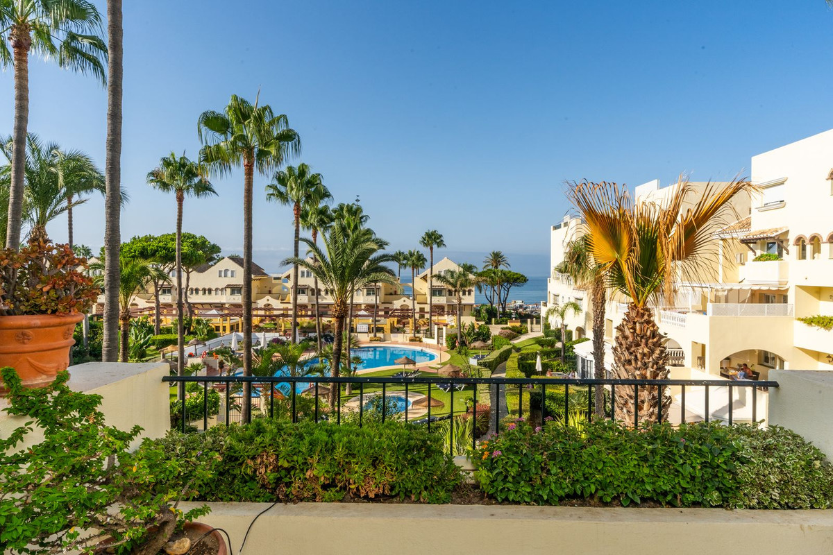 Appartement te koop in Elviria | 2 slaapkamers H5448259
