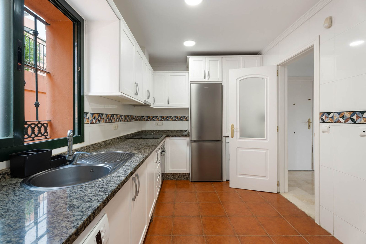 Appartement te koop in Elviria | 3 slaapkamers H5449174