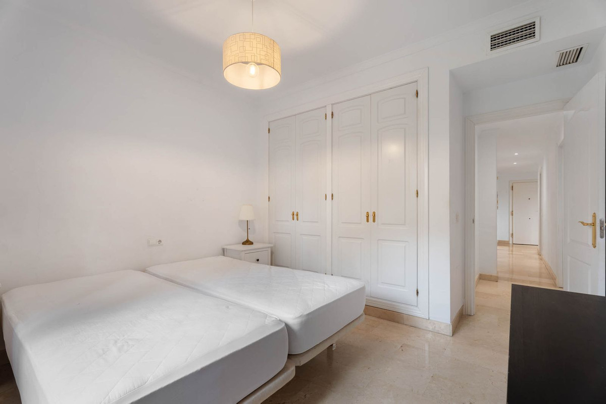 Appartement te koop in Elviria | 3 slaapkamers H5449174