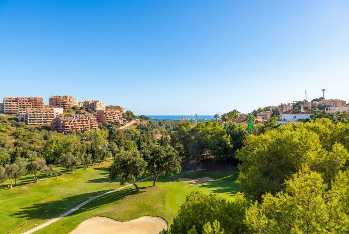 Appartement te koop in Elviria | 3 slaapkamers H5449174