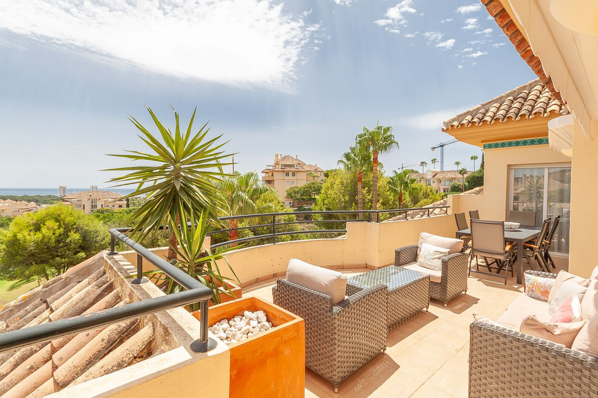 Penthouse Duplex te koop in Elviria | 3 slaapkamers H5452276