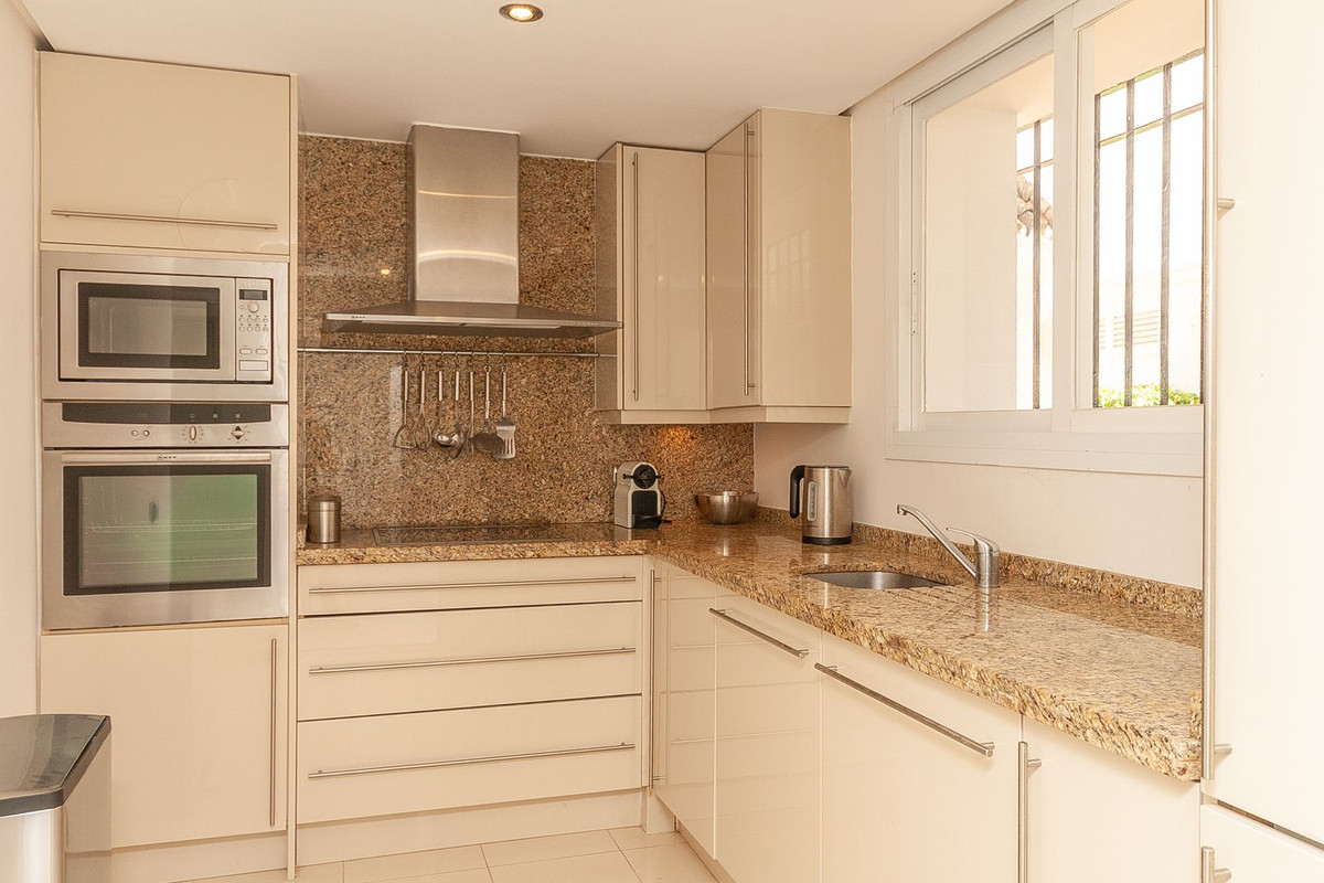 Appartement te koop in Elviria | 3 slaapkamers H5469511