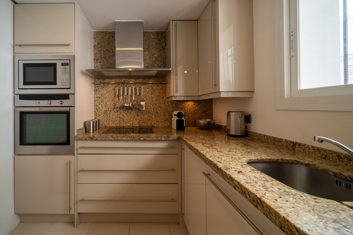 Appartement te koop in Elviria | 3 slaapkamers H5472973