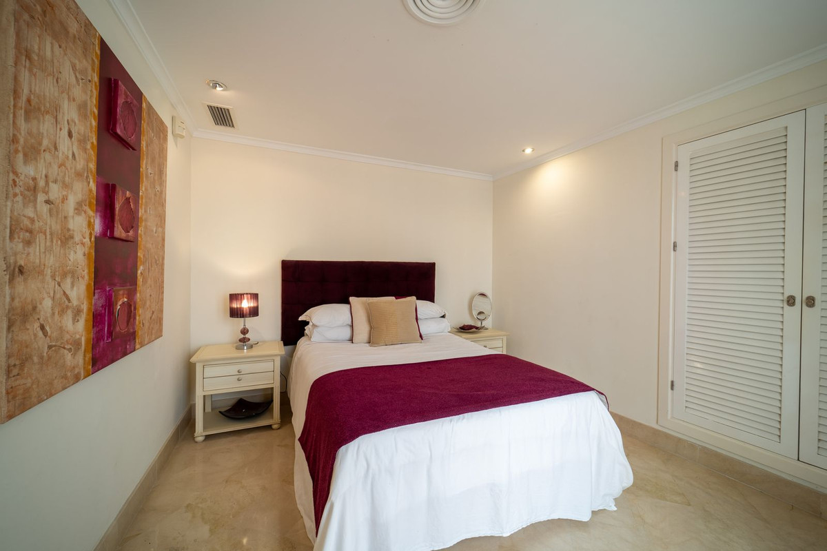 Appartement te koop in Elviria | 3 slaapkamers H5472973