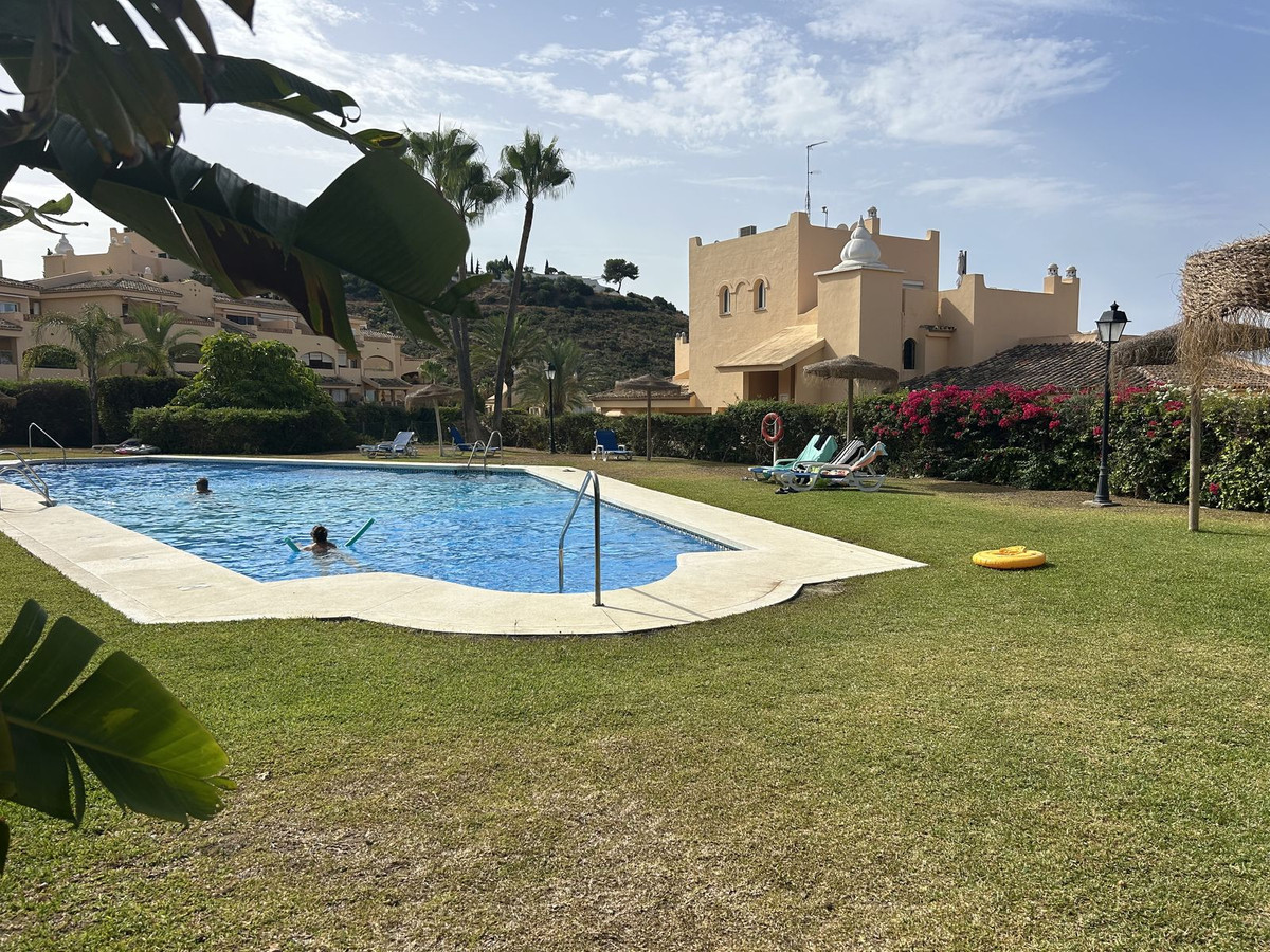 Appartement te koop in Elviria | 2 slaapkamers H5477281