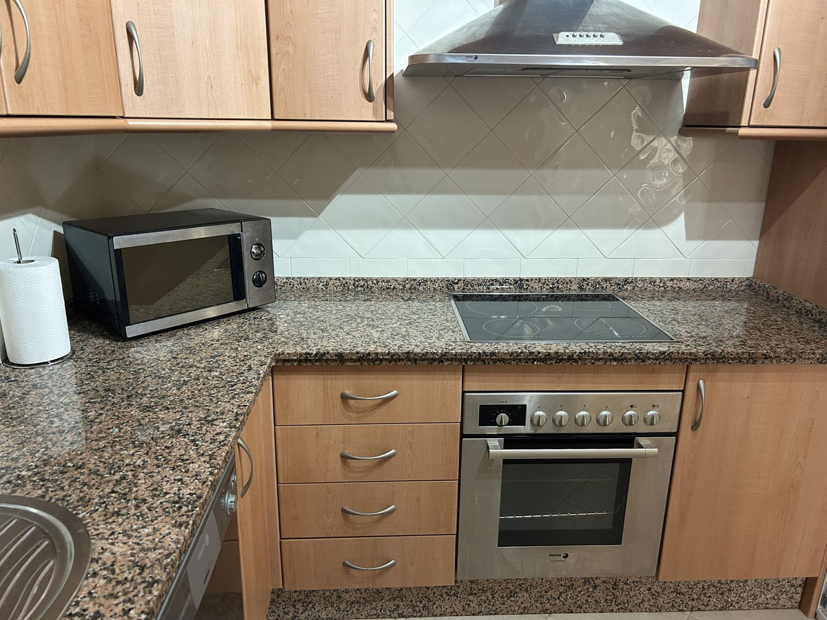 Appartement te koop in Elviria | 2 slaapkamers H5477281